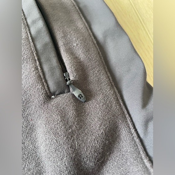 Lululemon joggers - Picture 2 of 5